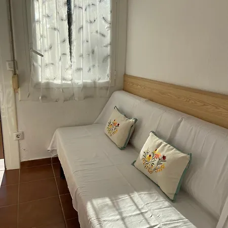 Apartment Veuras El Mar - Madrague Beach Studio 25 Roses